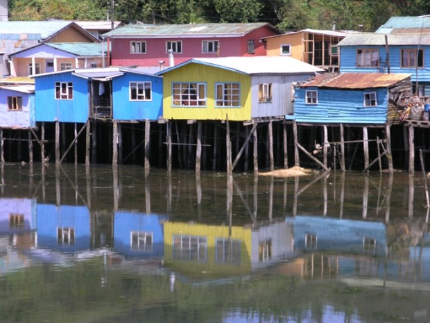 Isla de Chiloé en sur de Chile potencia el turismo rural liderado por mujeres de tradiciones ancestrales
