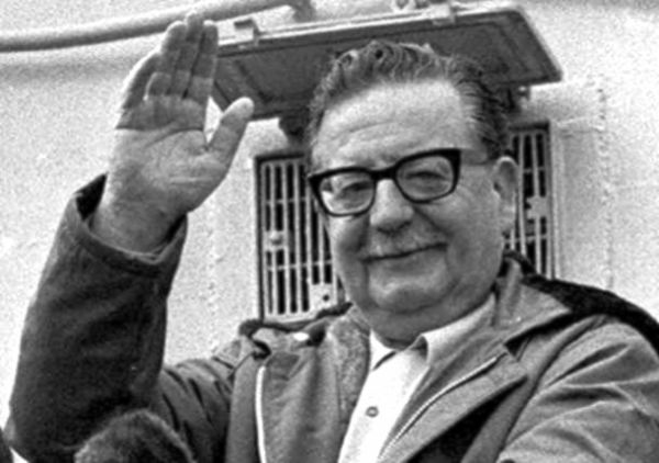 Recuerdan en Chile natalicio de Salvador Allende