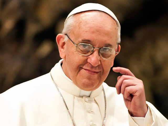 Papa Francisco aprueba que los ministros de la Iglesia Católica puedan bendecir parejas del mismo sexo