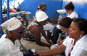 ONU RECONOCE LABOR DE MÉDICOS CUBANOS  EN HAITÍ