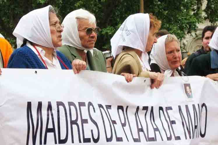 Madres de Plaza de Mayo retomarán rondas de manera virtual