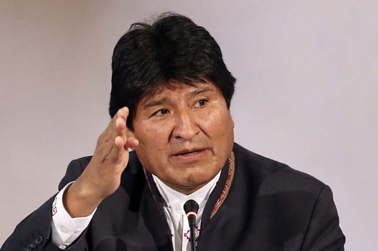EVO MORALES DESTACA A CHILENOS QUE RECONOCEN INVASIÓN A BOLIVIA