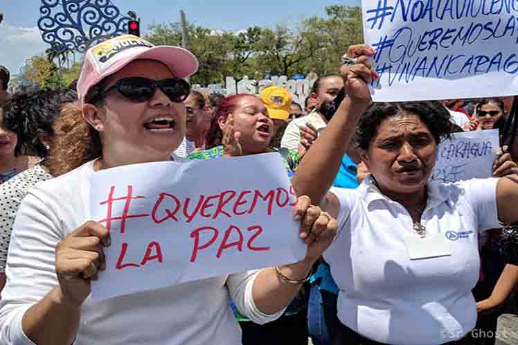 PERSONALIDADES CHILENAS APOYAN ACCIONES POR LA PAZ EN NICARAGUA