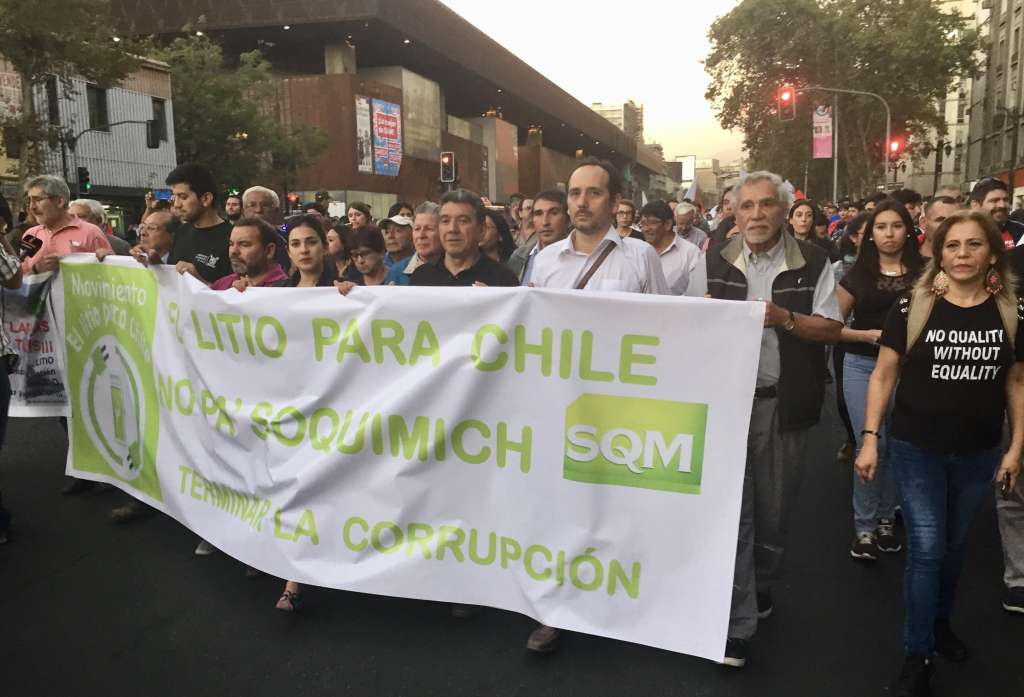 Legisladores chilenos rechazan privatización del litio