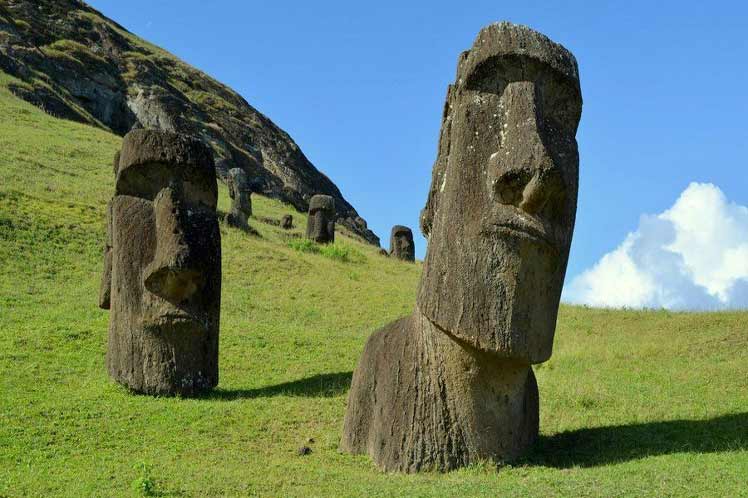 Alcalde de Rapa Nui critica al gobierno por mantener cerrada la isla para el ingreso de turistas