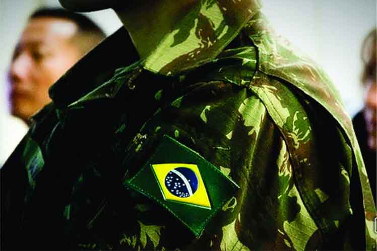 PRESUNTA DEFENSA DEMOCRACIA JUSTIFICARÍA ACTUACIÓN MILITAR EN BRASIL