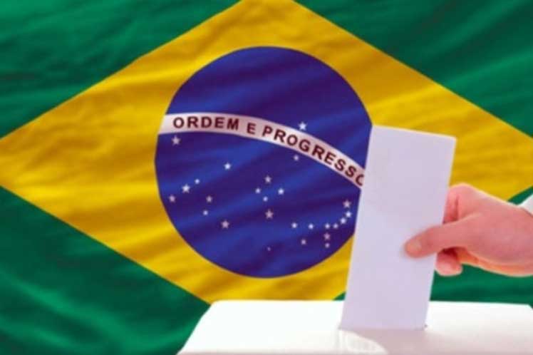 CANDIDATOS PRESIDENCIALES EN BRASIL A ÚLTIMO DEBATE POR TV