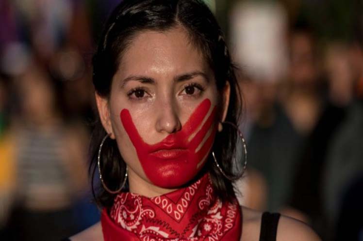 PROMUEVEN EN CHILE DÍA NACIONAL CONTRA EL FEMINICIDIO