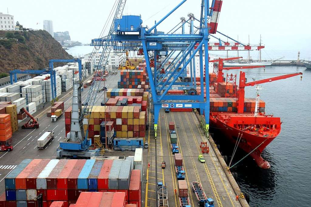 Caen exportaciones de Chile en primer trimestre del año