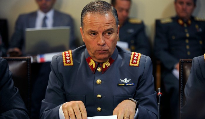 Ex jefe del ejército de Chile continuará en la cárcel