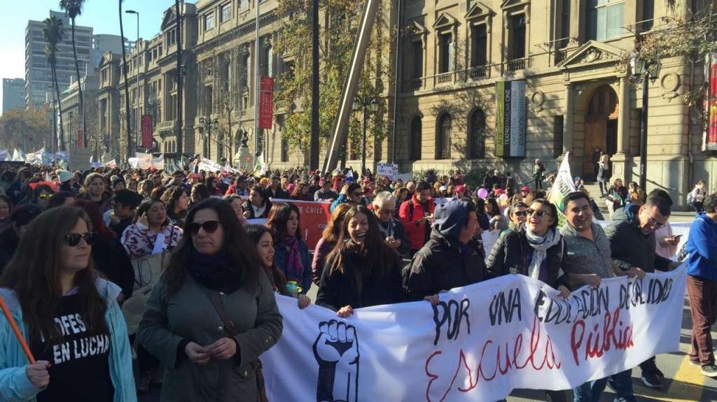 Unidad para el Cambio y movilización de trabajadores de la primera infancia: «Piñera quiere lucrar con las y los niños de Chile»