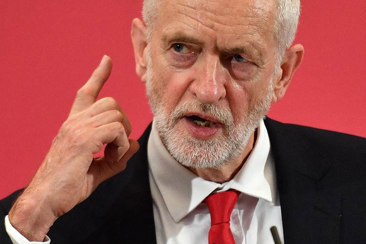 Líder laborista reitera llamado a adelantar elecciones en Reino Unido