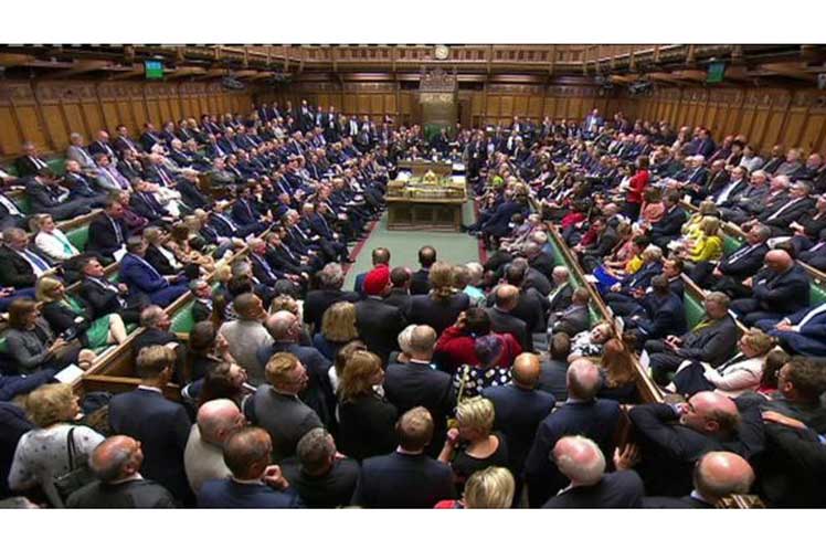 Moción para adelantar elecciones regresa al Parlamento británico