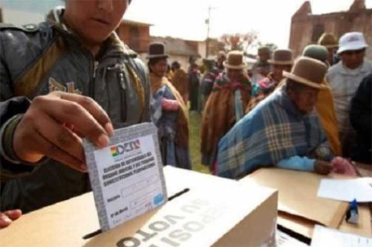 Grupo Puebla pide a OEA convalidar resultados electorales de Bolivia