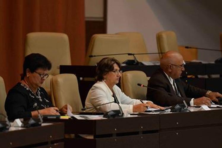 Presentan candidatura para Parlamento y Consejo de Estado de Cuba