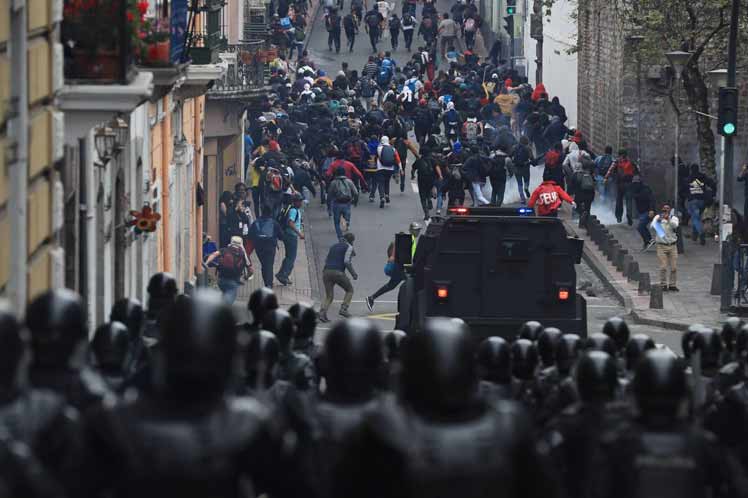 Ecuador cierra el 2020 con protestas, problemas económicos y Covid-19