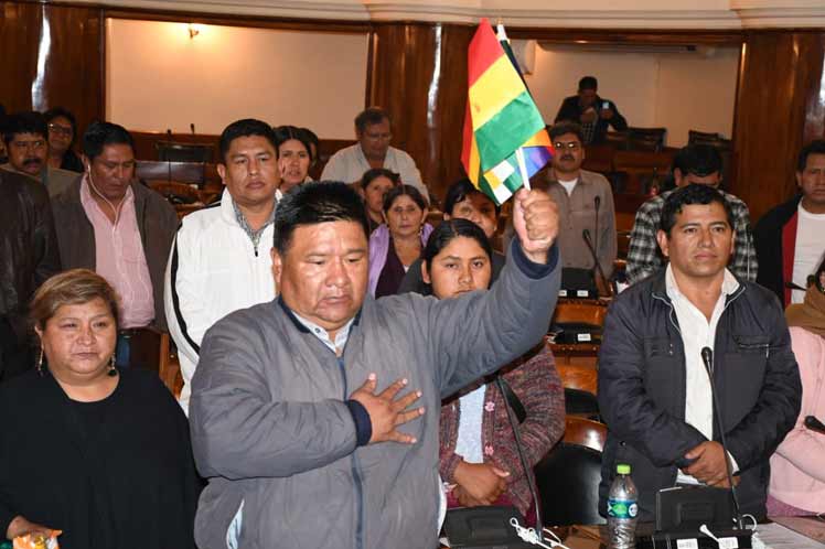 Eligen nuevo titular de Cámara de Diputados en Bolivia