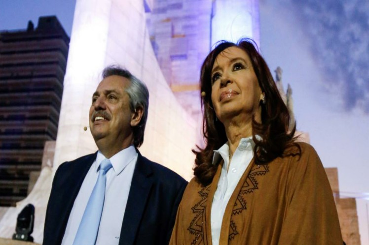 Alberto y Cristina Fernández, nuevo gobierno en camino en Argentina