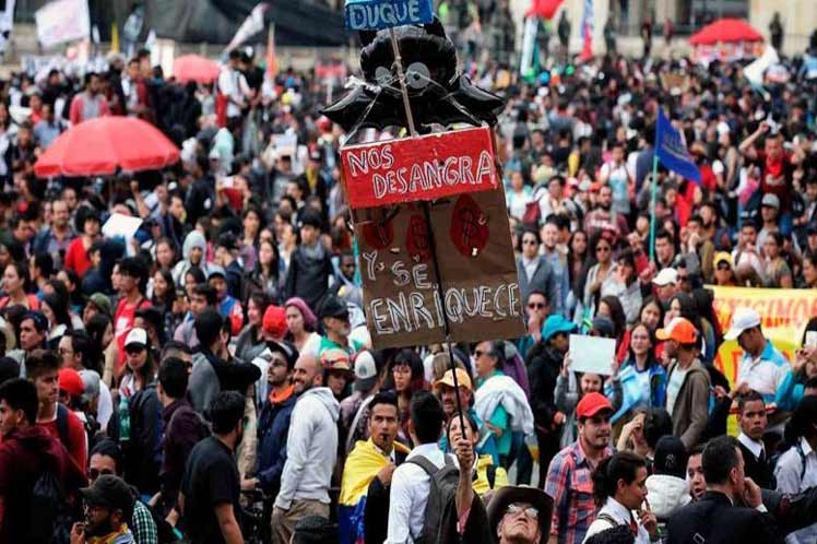 Sindicatos convocan a Paro Nacional en Chile
