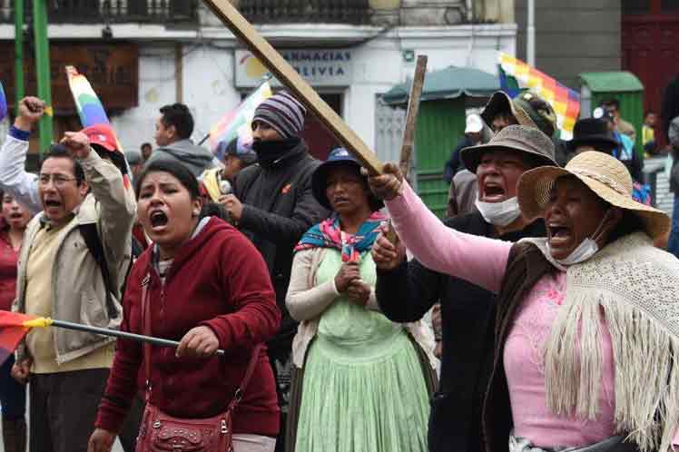 Rechazan en Bolivia ampliación de mandato de régimen golpista