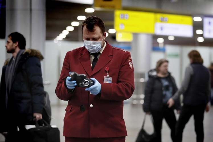 Rusia sugiere a sus ciudadanos reducir al máximo viajes al extranjero