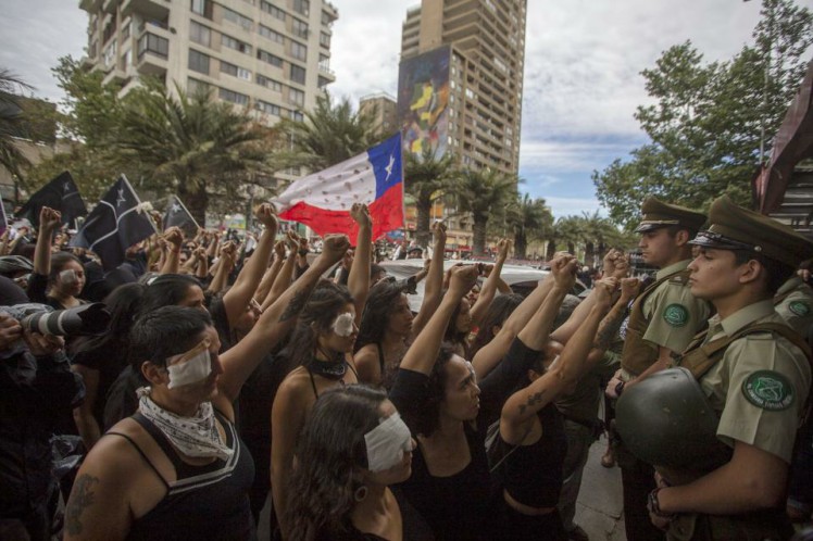Cuarentena: mujeres de oposición piden a Piñera medidas para enfrentar violencia de género e intrafamiliar