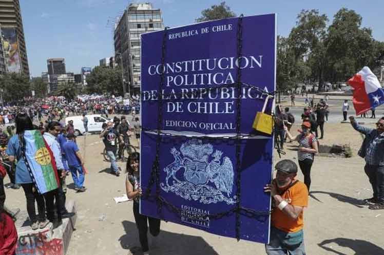 Centros de Estudios de la oposición rechaza intentos de no realizar plebiscito constituyente