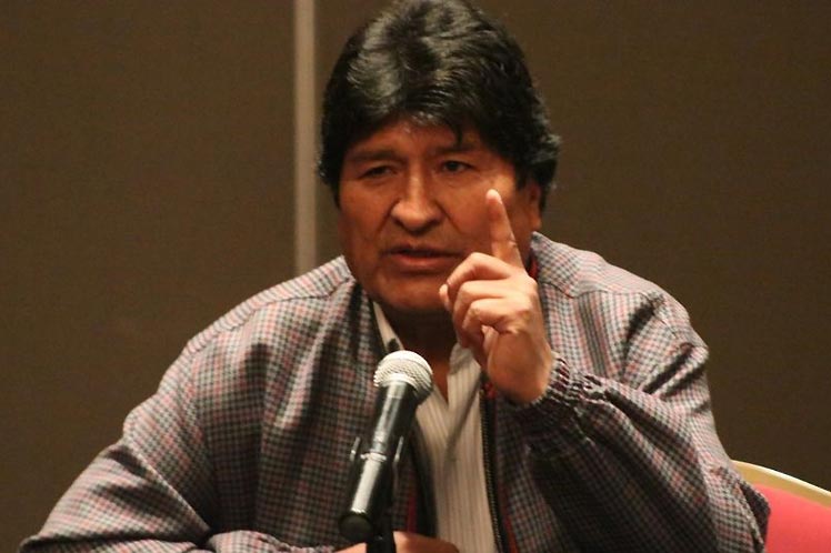 Evo Morales insiste en salida democrática a crisis en Bolivia