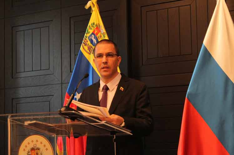 Venezuela califica de perverso el intento de reforzar bloqueo a Cuba
