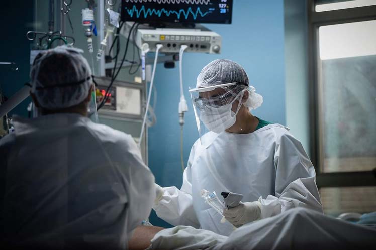 Crisis sanitaria: aumentan las muertes y los nuevos contagios por COVID–19 en Chile