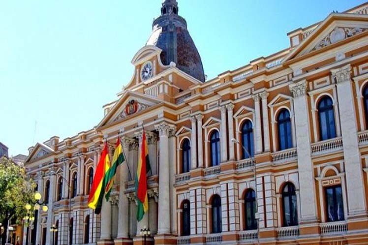 Alertan sobre posible golpe al Legislativo de Bolivia