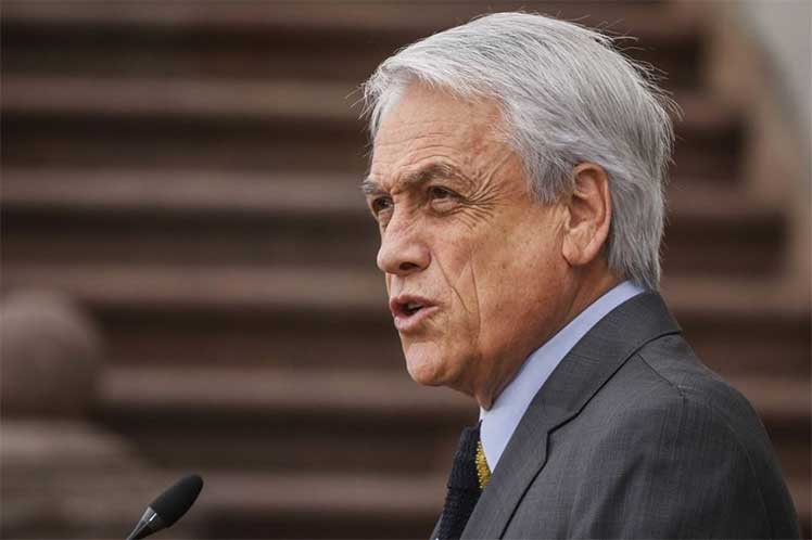 Críticas a Piñera en medio de histórica votación