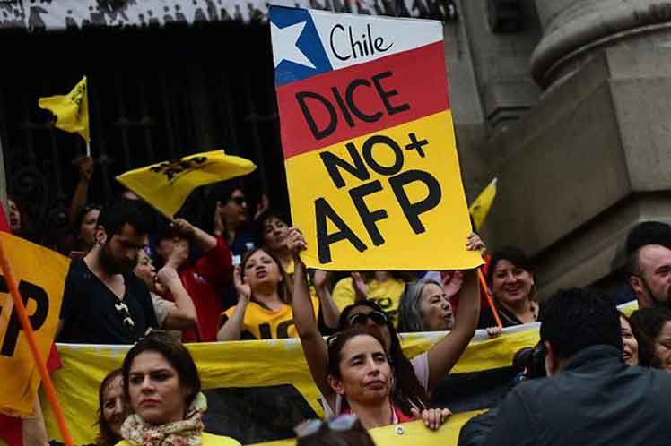 Chile atento a histórica votación del Senado
