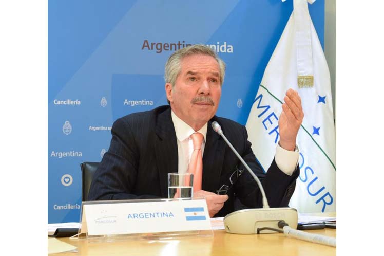 Argentina defiende el Mercosur y llama a la integración