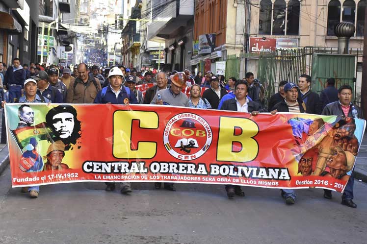 Caos y desestabilización en Bolivia