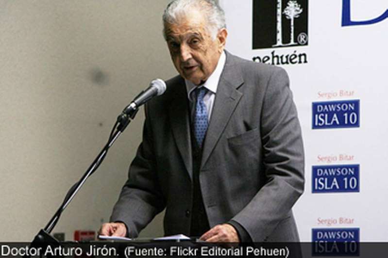 Falleció médico testigo de suicidio de Allende, Patricio Guijón