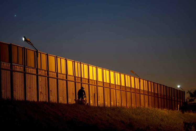 Reaviva la polémica sobre muro fronterizo entre Estados Unidos y México