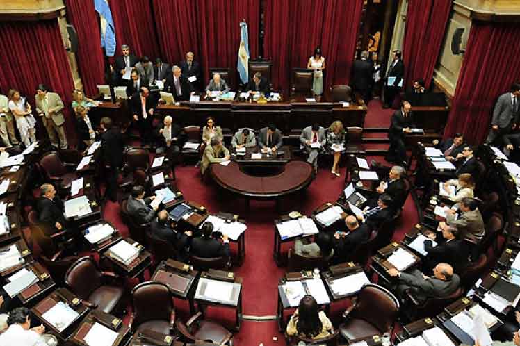 Arrancan en Senado argentino comisiones para debatir ley sobre aborto