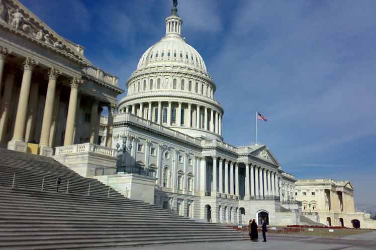 Congreso de EE.UU. aprueba amplio plan de gastos federales