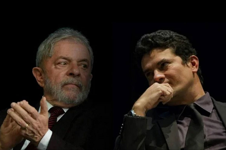Defensa de Lula recibe en Brasil mensajes comprometidos de Moro