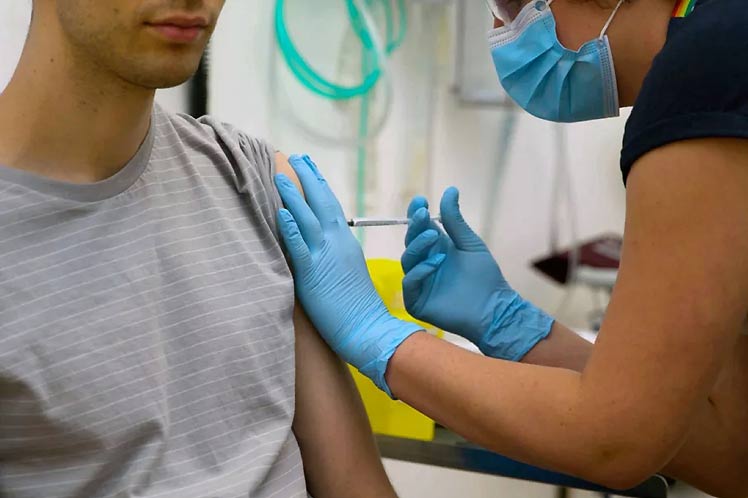 Pandemia empeora en Chile aun con campaña de vacunación