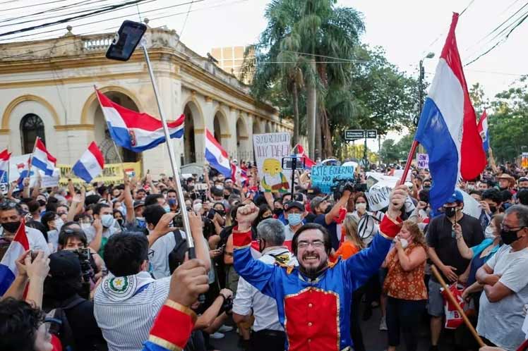 Reclaman renuncia de dupla presidencial en Paraguay