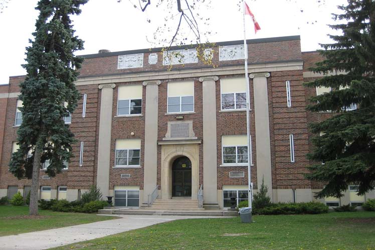 Cierran escuelas en Toronto, Canadá, por nueva ola de Covid-19