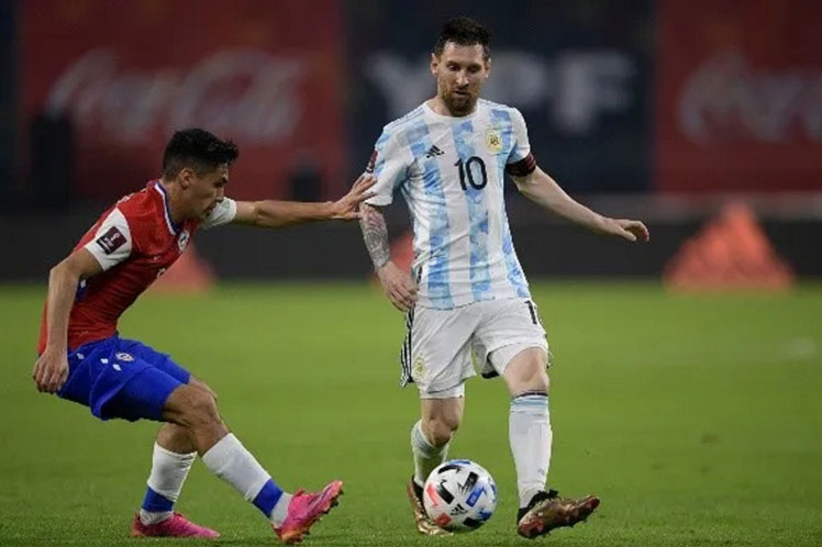 Argentina debutó en Copa América con insípido empate