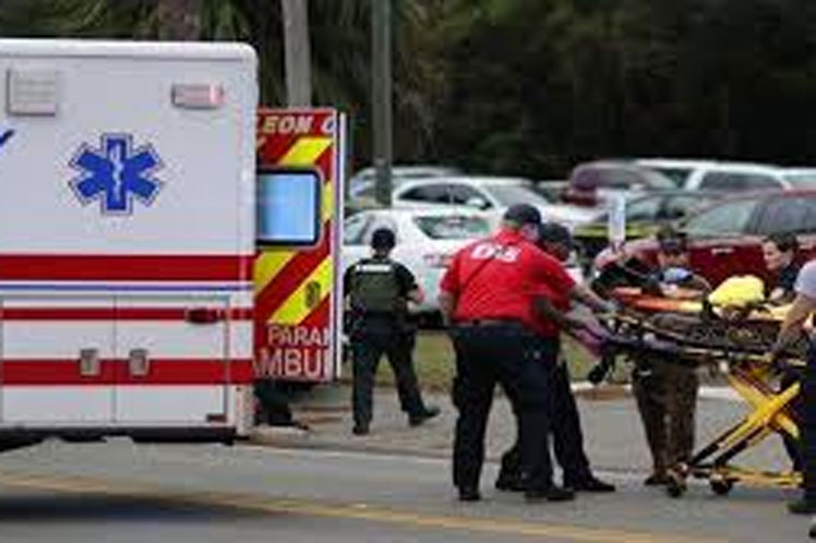 Tres muertos y tres heridos durante tiroteo en Florida, EEUU