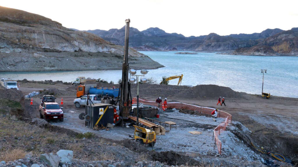 Organizaciones denuncian que minera Equus Mining eludió el Sistema de Evaluación Ambiental en prospecciones en Cerro Bayo
