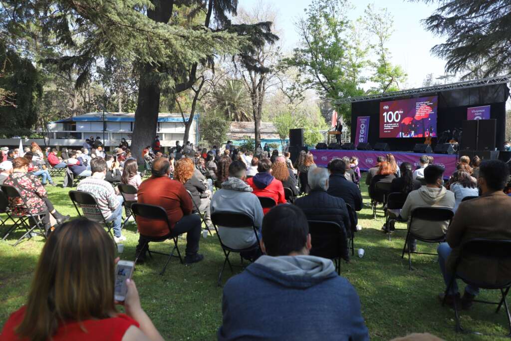 Alcaldesa Irací Hassler realizó cuenta pública por sus primeros 100 días de gestión en Santiago