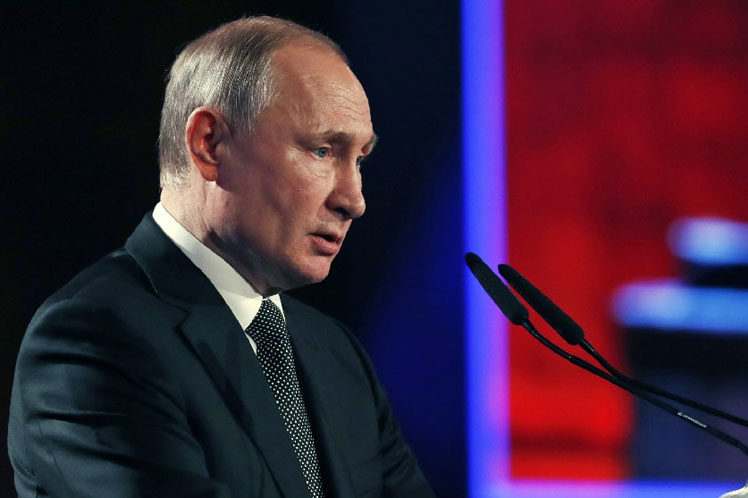 La Corte Penal Internacional emite orden de arresto para Putin y Moscú dice que «esta decisión no significa nada»