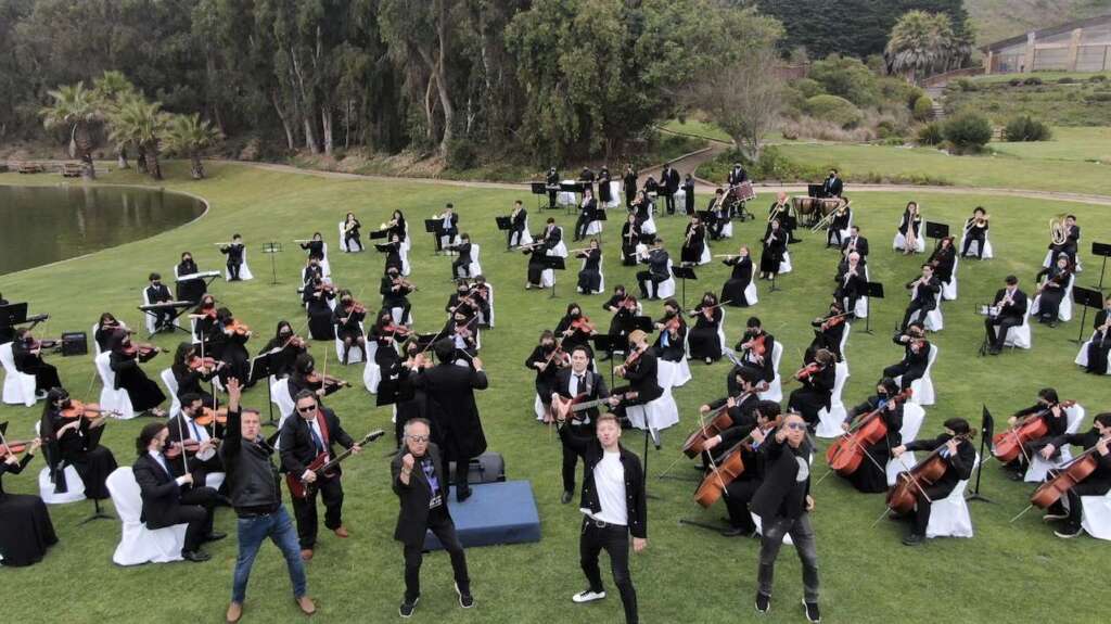 “Somos la Música”: Artistas chilenos se unen en canción para visibilizar los difíciles momentos que ha vivido el gremio