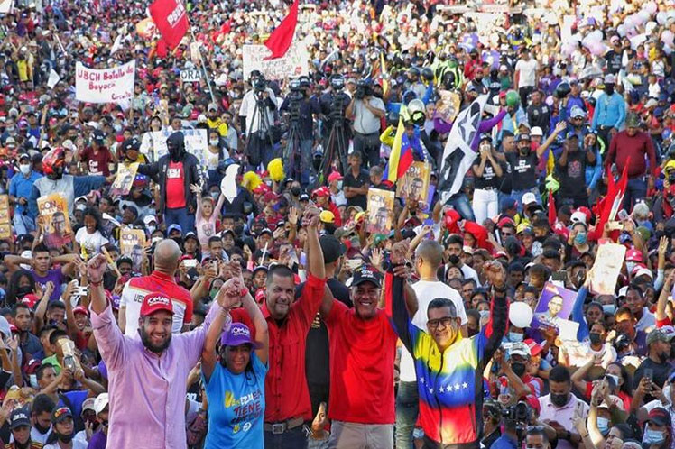 Oposición venezolana a las puertas de una derrota anunciada